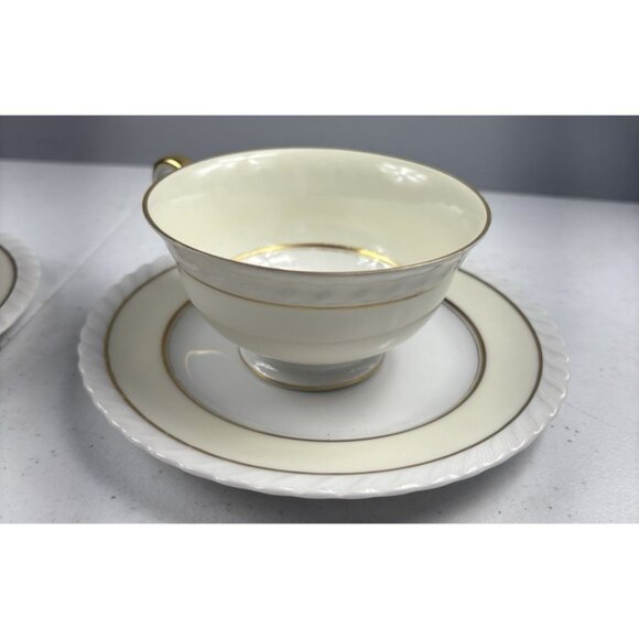 Set of 2 Krautheim Selb Bavaria K&A Teacup Saucer "Marguerite" - Picture 2 of 8